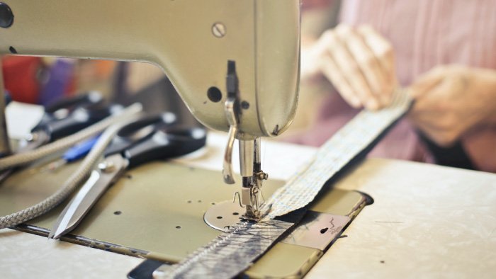 Mesin jahit konveksi